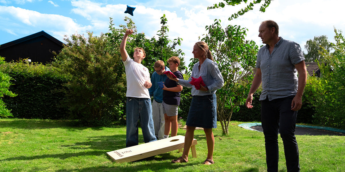 Havespil â er Cornhole det sjoveste spil til haven?