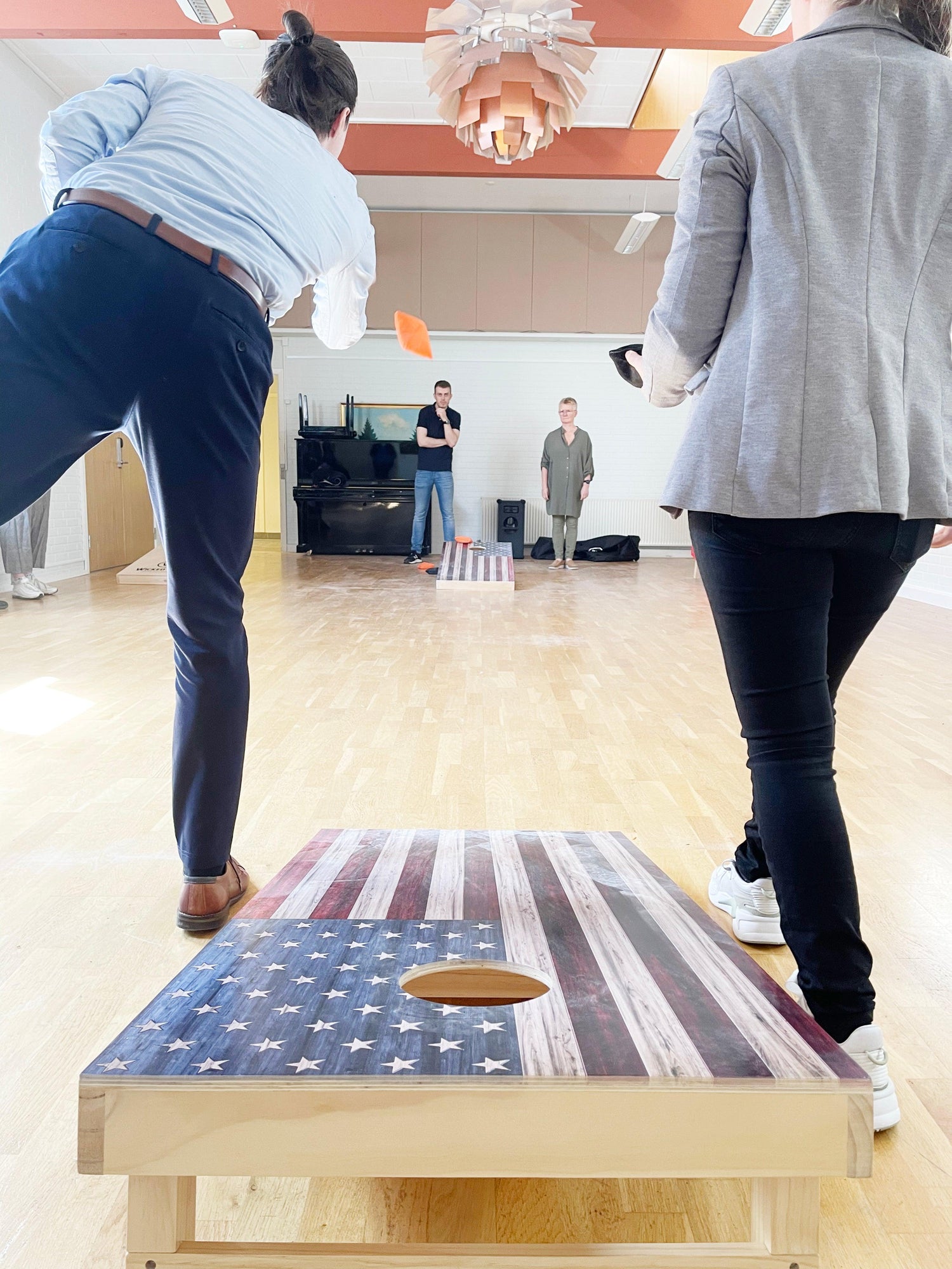 Cornhole: Det perfekte indendĂžrs spil for din virksomhed - Cornhole.dk